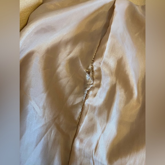 Blazer with Gold Buttons - Picture 4 of 5